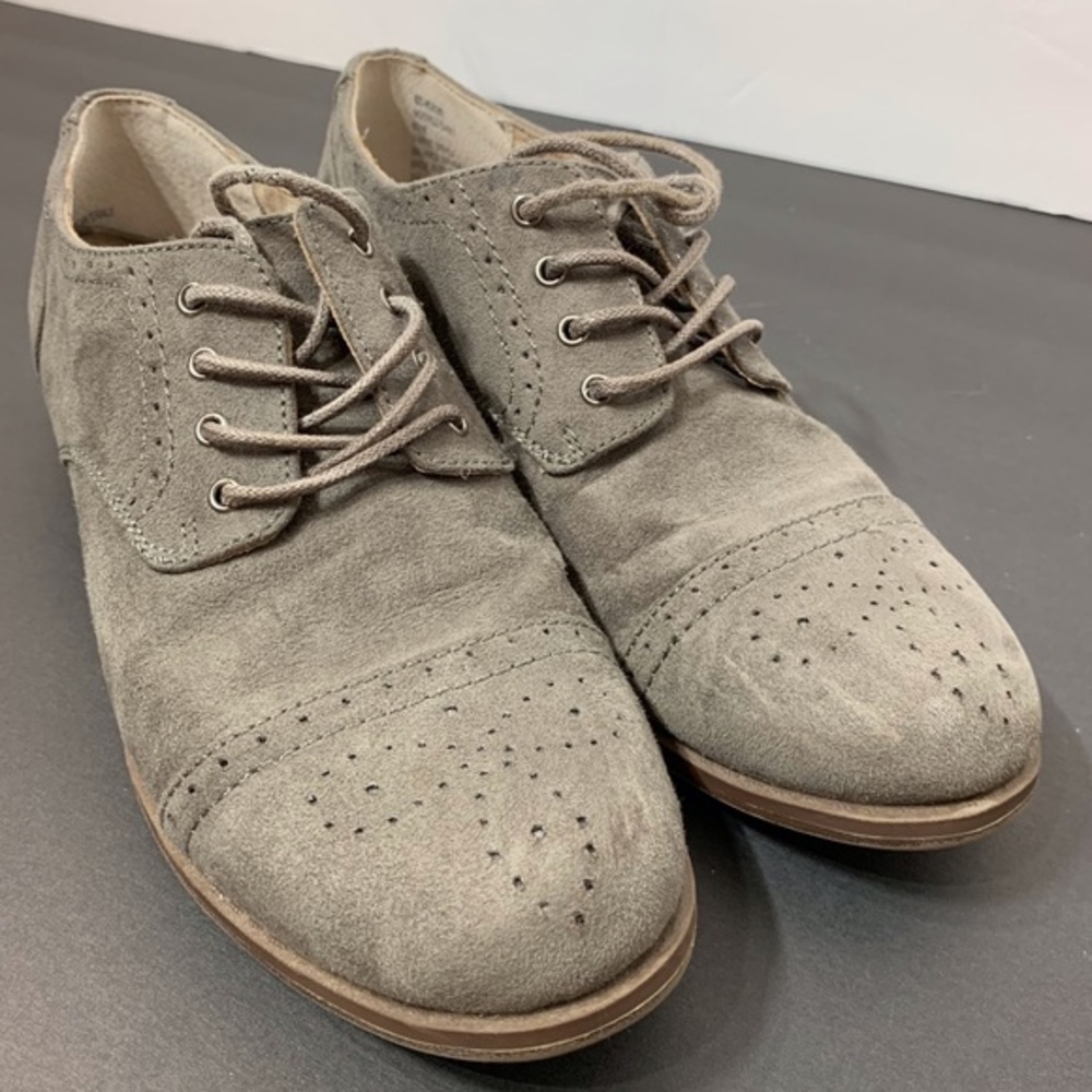 EUC White Mountain Suede Lace Up Loafers Size 6.5